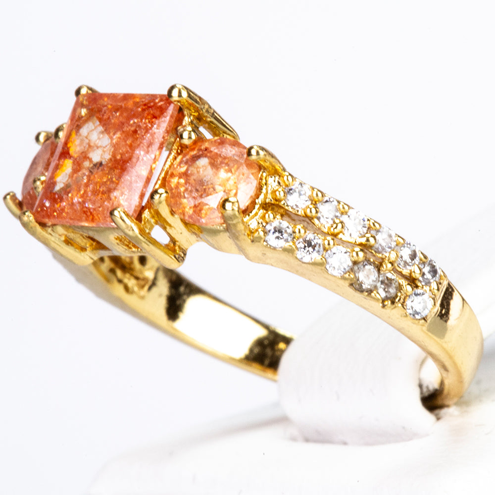 Anillo de Aleación Bañado en Oro con Cristal Emporia® Naranja y Cristal Emporia® Blanco